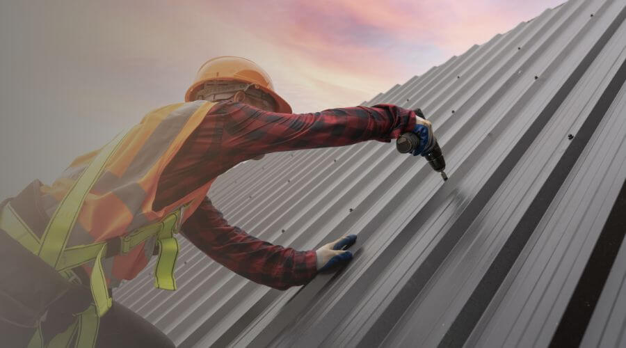 Professional gutter cleaning in Mapleton, KS